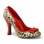 leopar baskılı desenli ayakkabılar