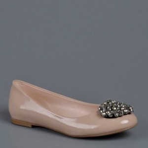 pudra pembesi ayakkabı