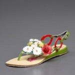 papatya çiçekli sandalet