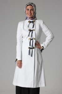 armine beyaz kap modelleri