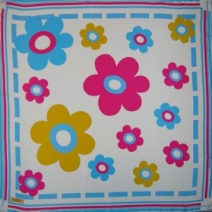 çiçek desenli ipek eşarp