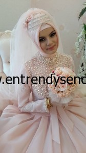 en güzel tesettür nişan türbanı
