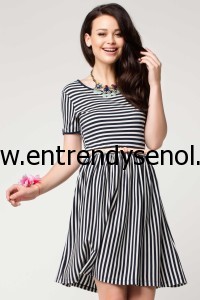 defacto mezuniyet stili koleksiyonu siyah beyaz çizgili kısa elbise kombini